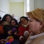 Blăjel: I-au crăpat capul cu un par la săniuş