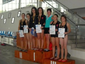 zeci de medalii la box şi sărituri în apă la înot pentru sportivii de la csm sibiu