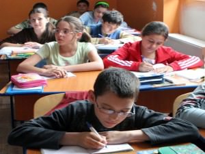 peste 8.000 de elevi sibieni merg să învețe în școli fără autorizație