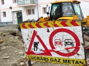 traficul pe 8 străzi restricţionat din cauza unor lucrări la reţeaua de gaz