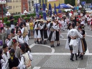 festivalul folcloric naţional „pe târnave-n sus şi-n jos". duminică la mediaş