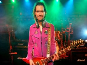 paul gilbert concertează vineri seară în oldies pub