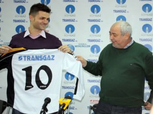 video – gaz metan l-a transferat pe atacantul florin bratu