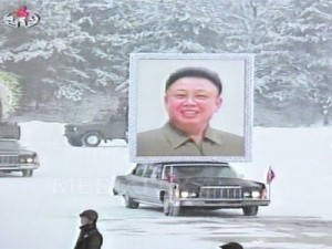 VIDEO Funeraliile lui Kim Jong-il: Sute de mii de nord-coreeni, pe străzile Phenianului. IMAGINI DIN COREEA DE NORD