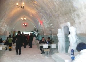 foto primii turişti cazaţi la noul hotel of ice de la bâlea lac au fost 16 turiști din anglia