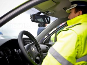 şoferii sibieni care contestă contravenţiile în instanţă nu vor mai câştiga uşor. cum arată aparatul care va înregistra audio-video discuţiile cu poliţiştii
