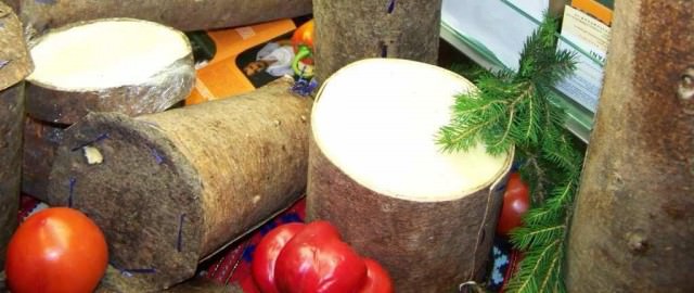 controale în hula bradului la comercianții de brânză și cașcaval