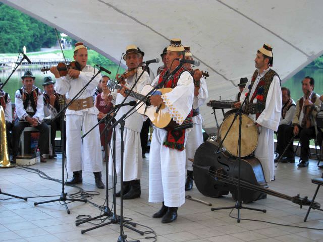 festivalul tarafuri și fanfare, un succes total la muzeul în aer liber