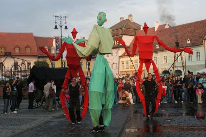 pregătiri în toi pentru festivalul medieval „cetăţi transilvane”