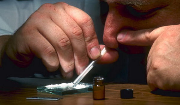 un francez a fost reţinut la sibiu pentru trafic de droguri