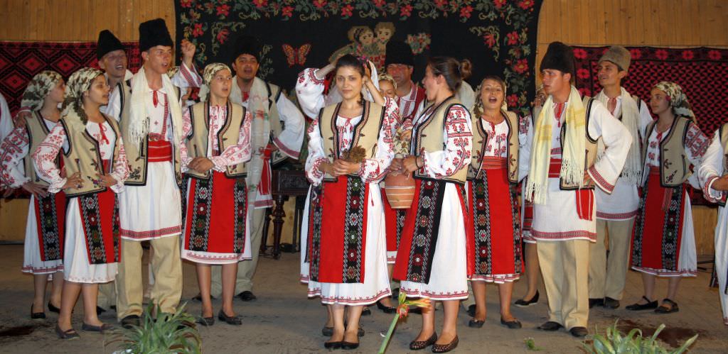 Workshop internaţional de coregrafie - dansuri tradiţionale la Casa de Cultură a studenţilor