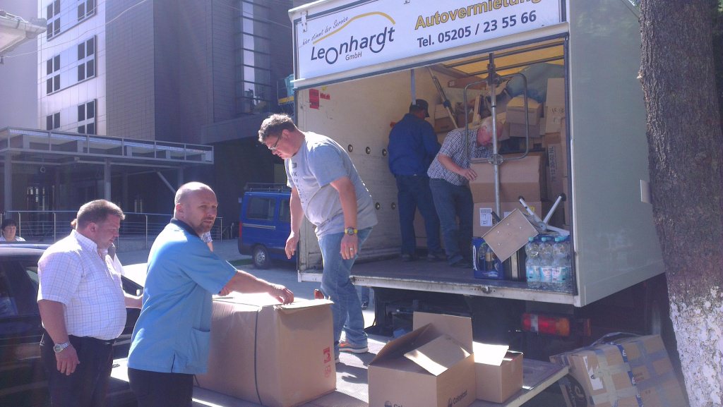 donaţie: spitalul clinic judeţean sibiu a primit cinci tone de materiale sanitare din partea unei fundaţii germane