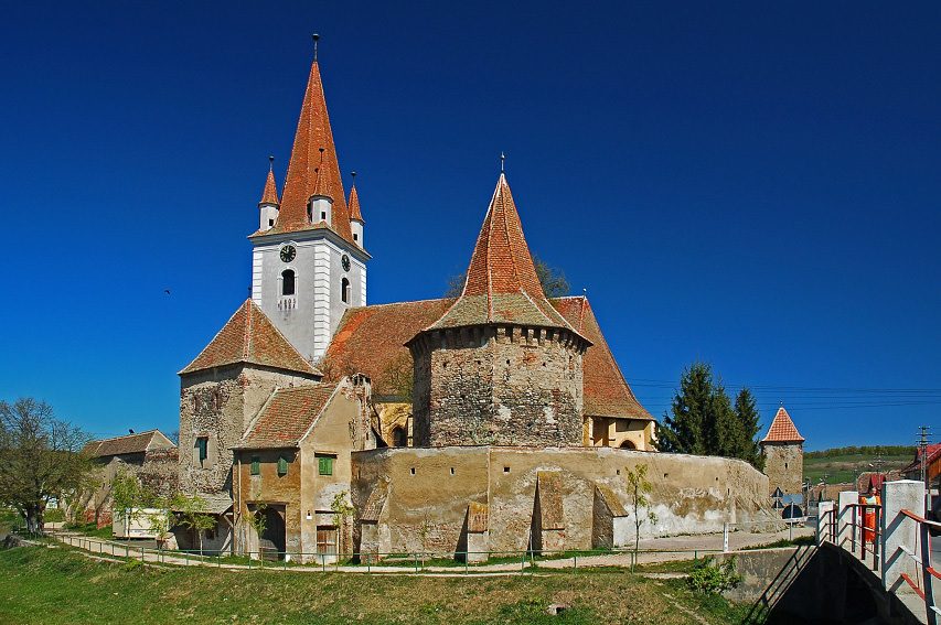 “descopera sufletul transilvaniei”, un apel la societatea civilă pentru păstrarea bisericilor fortificate
