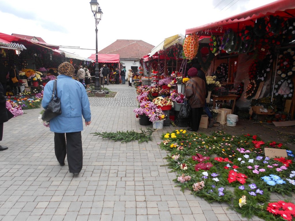 începe modernizarea pieţei de flori de la cimitirul municipal sibiu, pentru care au fost alocaţi peste 88.000 lei