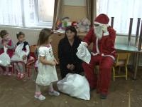 video: moş crăciun a ajuns la grădiniţa rază de soare prin intermediul deputatului gheorghe roman!