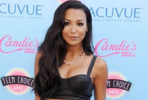 naya rivera are un bust superb! ce zici de ea?