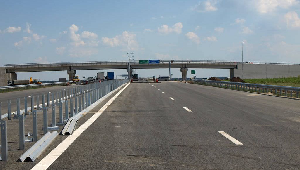 analiză de ce a decis guvernul să construiască totuși autostrada sibiu - pitești. iată adevăratele motive!