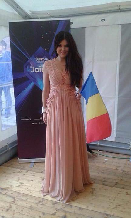 paula seling, diva la eurovision. austria are in concurs un travestit! (foto)