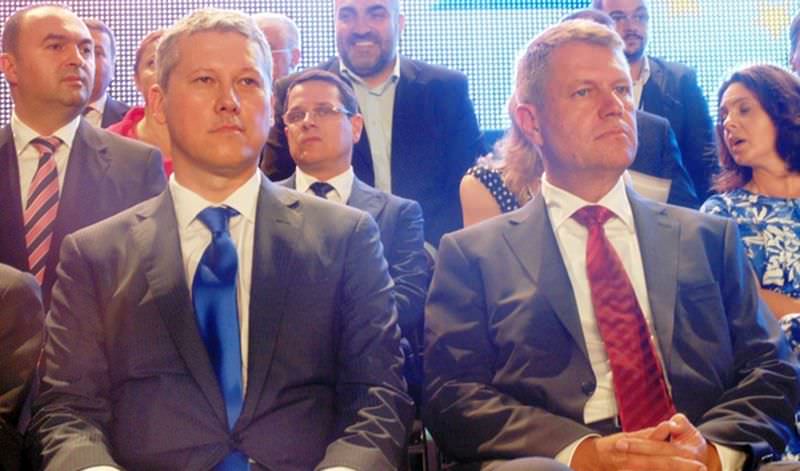 Iohannis i-a luat fața lui Predoiu și este prezidențiabilul PNL – PDL la alegeri