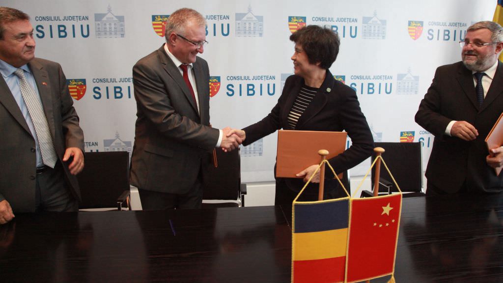 delegație importantă din china în vizită la consiliul județean sibiu. uite ce acord s-a semnat!