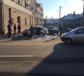 update video foto - o femeie a fost lovită în plin de o mașină pe trotuar pe teclu