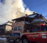 update video foto a luat foc o casă de locuit pe strada hochmeister în sibiu