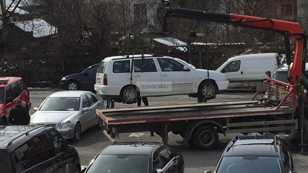 video – poliția locală sibiu preia activitatea de ridicare a mașinilor parcate neregulamentar