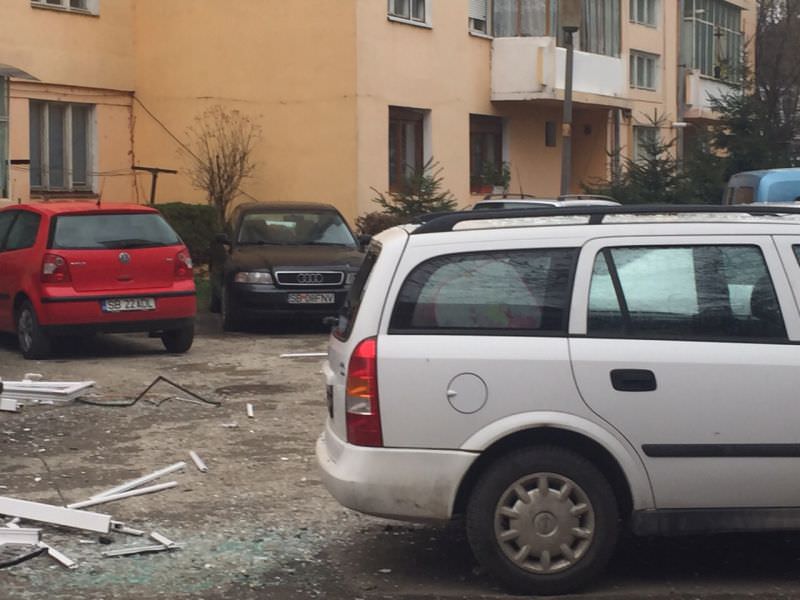 update video foto explozie într-un apartament în sibiu! peste 30 de persoane au fost evacuate!