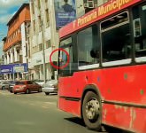 video foto semne obscene făcute de un șofer tursib în trafic la sibiu. gestul este revoltător!