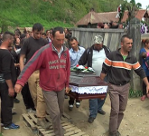 video foto tristețe, lacrimi și durere la înmormântarea fraților uciși în accidentul de la șura mare