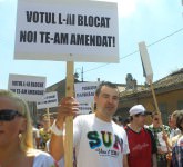 VIDEO FOTO Marș anti Ponta la Sibiu - A durat fix 15 minute și s-au strâns vreo 250 de oameni