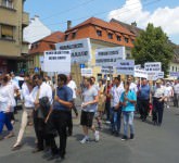 VIDEO FOTO Marș anti Ponta la Sibiu - A durat fix 15 minute și s-au strâns vreo 250 de oameni