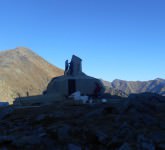 foto - a fost deschis noul refugiu alpin pentru turiști călţun în munții făgăraș