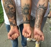 medieșenii rămân conservatori și la tatuaje - le vor cât mai mici ca să le poată ascunde ușor