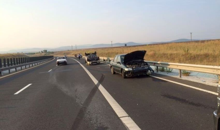 accident pe autostradă între sebeș și sibiu. trei mașini implicate!