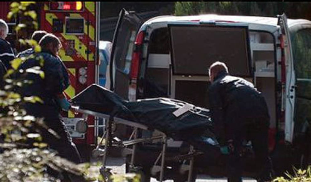 arși de vii: 42 de oameni au murit în franța într-o coliziune dintre un autobuz și un camion