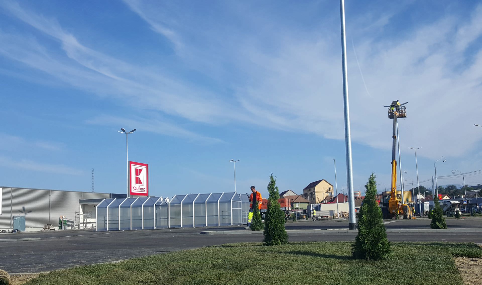 foto kaufland-ul de pe șoseaua alba iulia e gata și face angajări. știm și când se deschide!