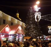 video şi foto – sibiul e parcă mai frumos ca oricând. magie în târgul de crăciun din piața mare!