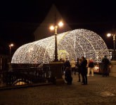 video şi foto – sibiul e parcă mai frumos ca oricând. magie în târgul de crăciun din piața mare!