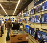 black friday la sibiu: coadă la flanco, gol la altex (video foto)