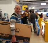 black friday la sibiu: coadă la flanco, gol la altex (video foto)