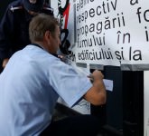 VIDEO FOTO - ISU a închis Casa de Cultură a Sindicatelor din Sibiu. Haos la fața locului!