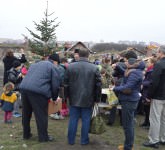 VIDEO FOTO – BUCURIE dăruită în prag de Sărbători pentru zeci de copii și familii nevoiașe din Sibiu. Ne-au răsplătit cu ZÂMBETE DE FERICIRE!