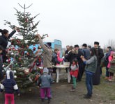 VIDEO FOTO – BUCURIE dăruită în prag de Sărbători pentru zeci de copii și familii nevoiașe din Sibiu. Ne-au răsplătit cu ZÂMBETE DE FERICIRE!