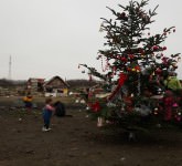 VIDEO FOTO – BUCURIE dăruită în prag de Sărbători pentru zeci de copii și familii nevoiașe din Sibiu. Ne-au răsplătit cu ZÂMBETE DE FERICIRE!