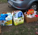 VIDEO FOTO – BUCURIE dăruită în prag de Sărbători pentru zeci de copii și familii nevoiașe din Sibiu. Ne-au răsplătit cu ZÂMBETE DE FERICIRE!