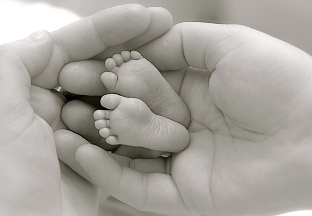 natalitate în creștere la sibiu. câți nou născuți avem în primele patru luni din 2016 și care e situația la nivel național!