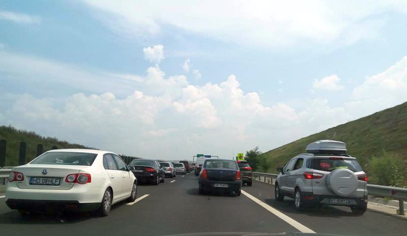 Trafic intens pe autostrada Orăștie – Sibiu. Coloane de mașini în anumite zone