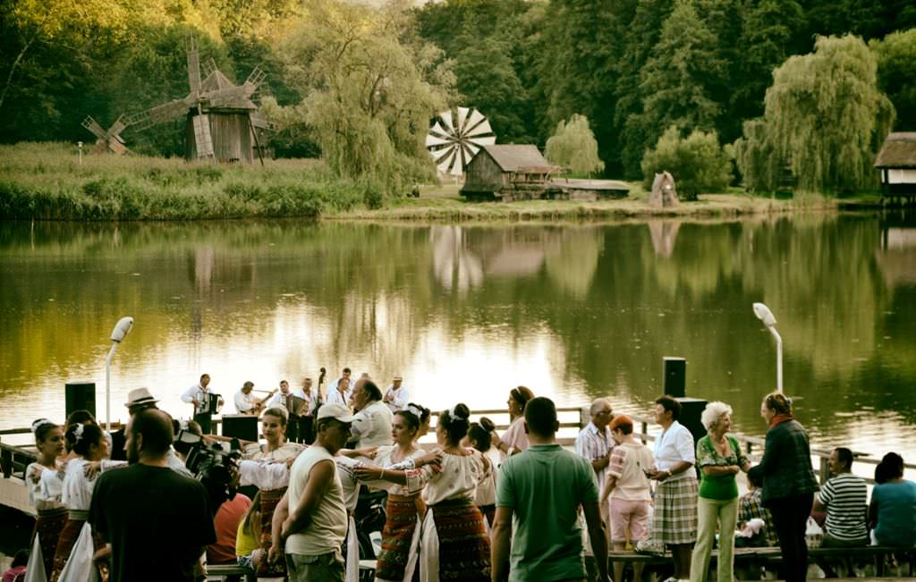 muzeul în aer liber din sibiu ”sufocat” de vizitatori în weekendul prelungit