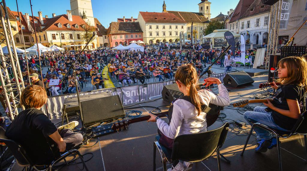 sibiul devine capitala chitariștilor din românia. va fi un eveniment fabulos